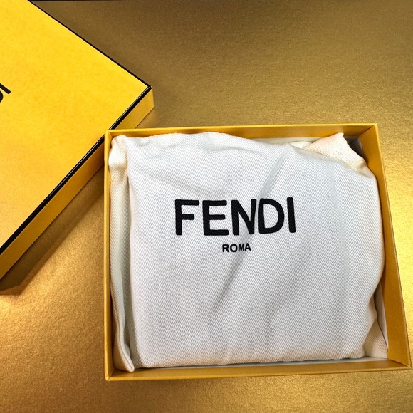 NWT Fendi Men's FF Zucca Embossed Bi-Fold Wallet w Dust Bag & Box - Picture 11 of 11
